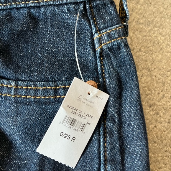 GAP High Rise Cuffed Wide-Leg Jeans in Dark Wash Indigo - Size 25/0R - Picture 10 of 11